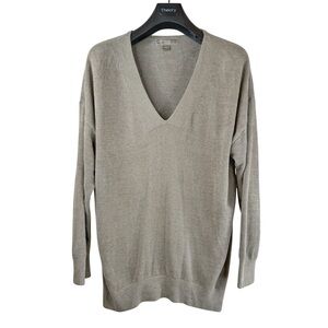 BAREFOOT DREAMS Men's Grey/Clay Color Luxury V Neck Loungewear Top So Soft S